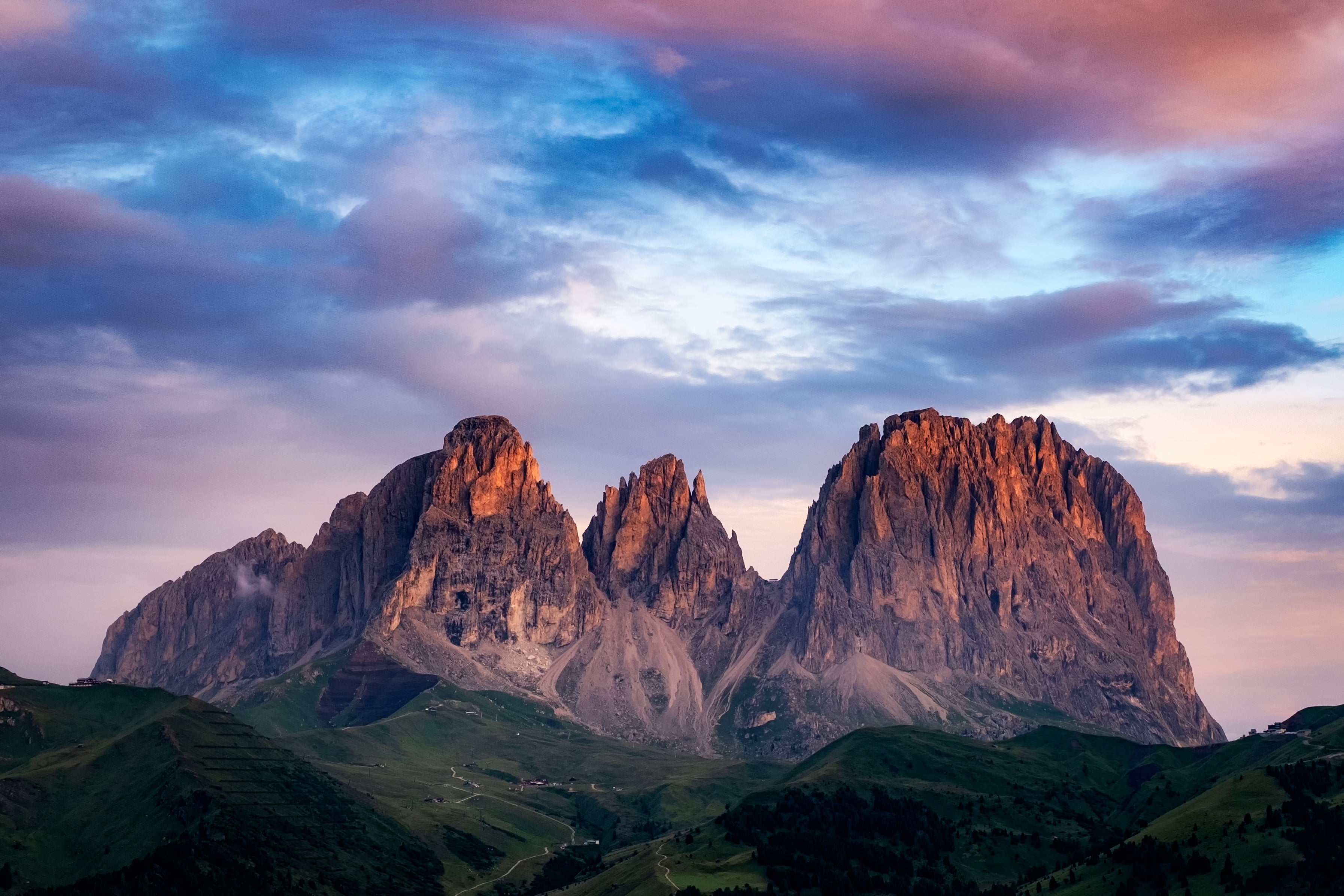 PACKING LIST FOR THE DOLOMITES: WHAT TO BRING FOR A SAFE AND MEMORABLE ADVENTURE