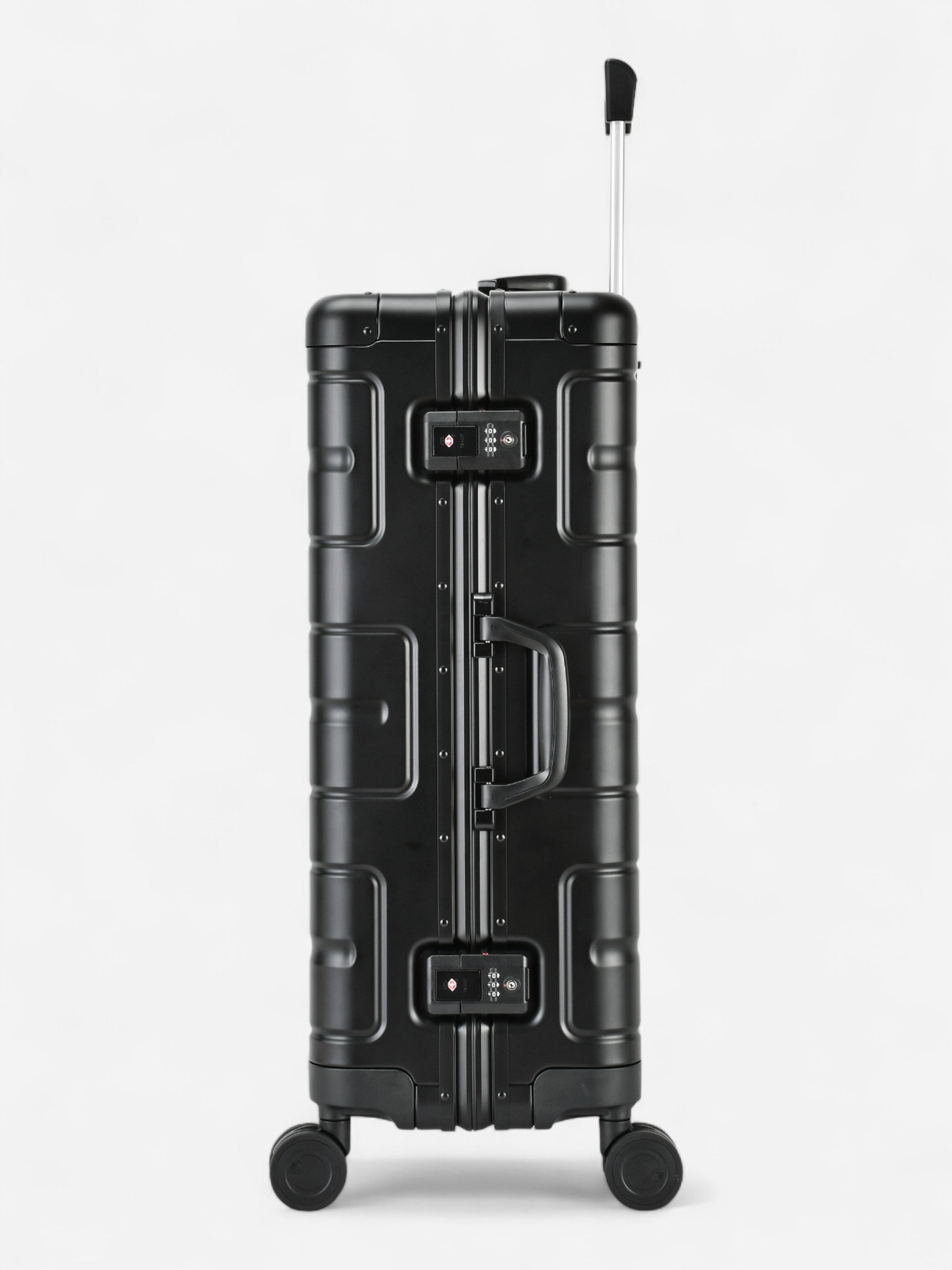 Athens - Medium / Black Aluminum