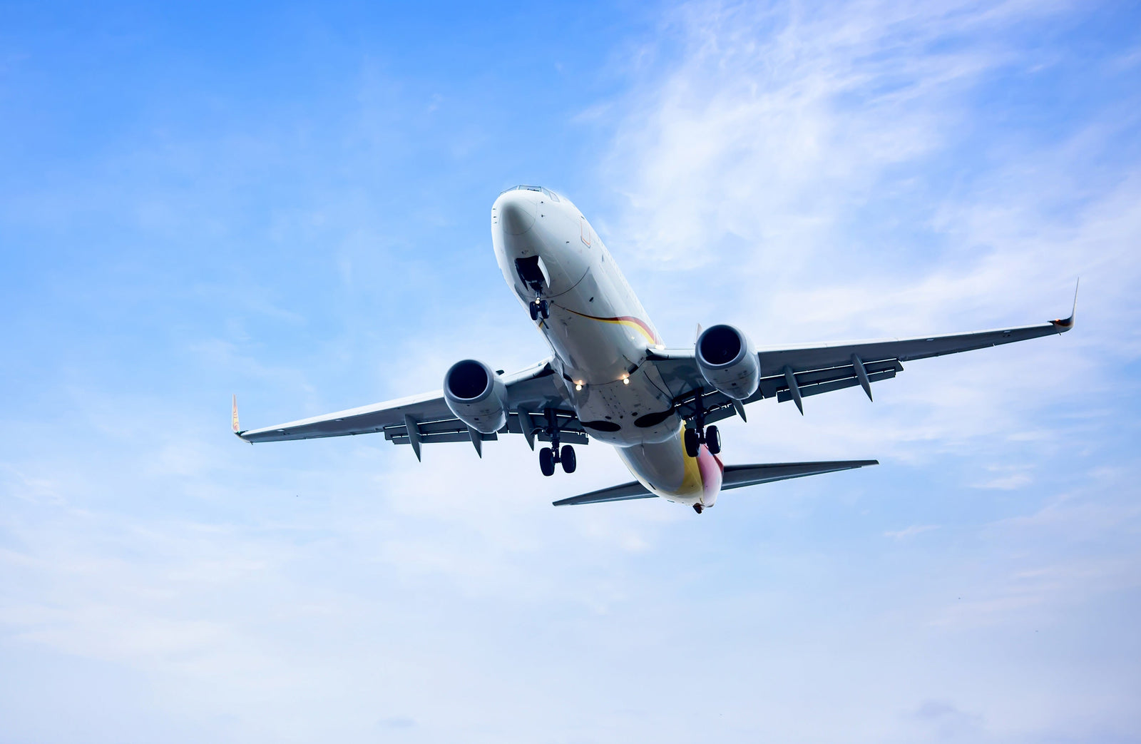 WHERE LUGGAGE IS STORED ON AIRPLANES
