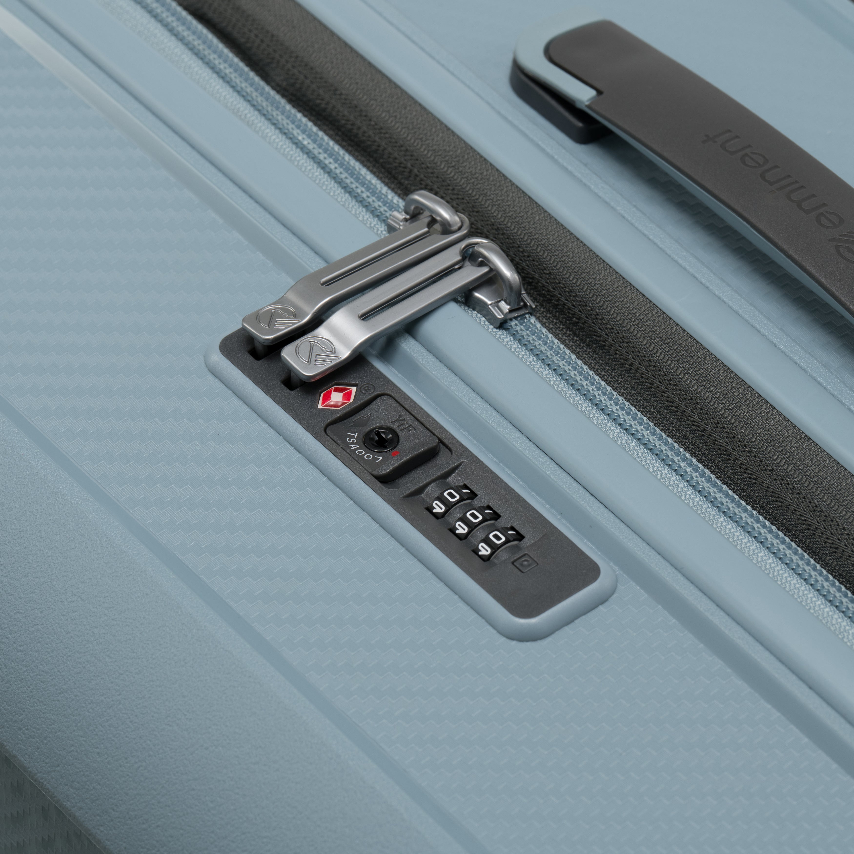 Aegis - Large (Expandable) / Light Blue/Black