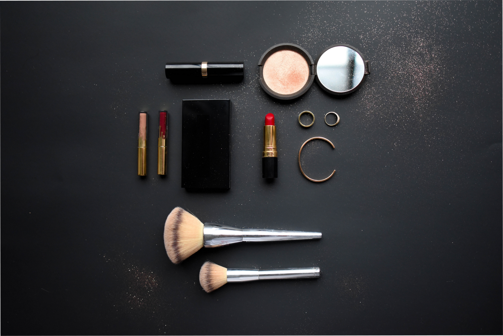Can you Take Makeup in Hand Luggage Eminent Luggage