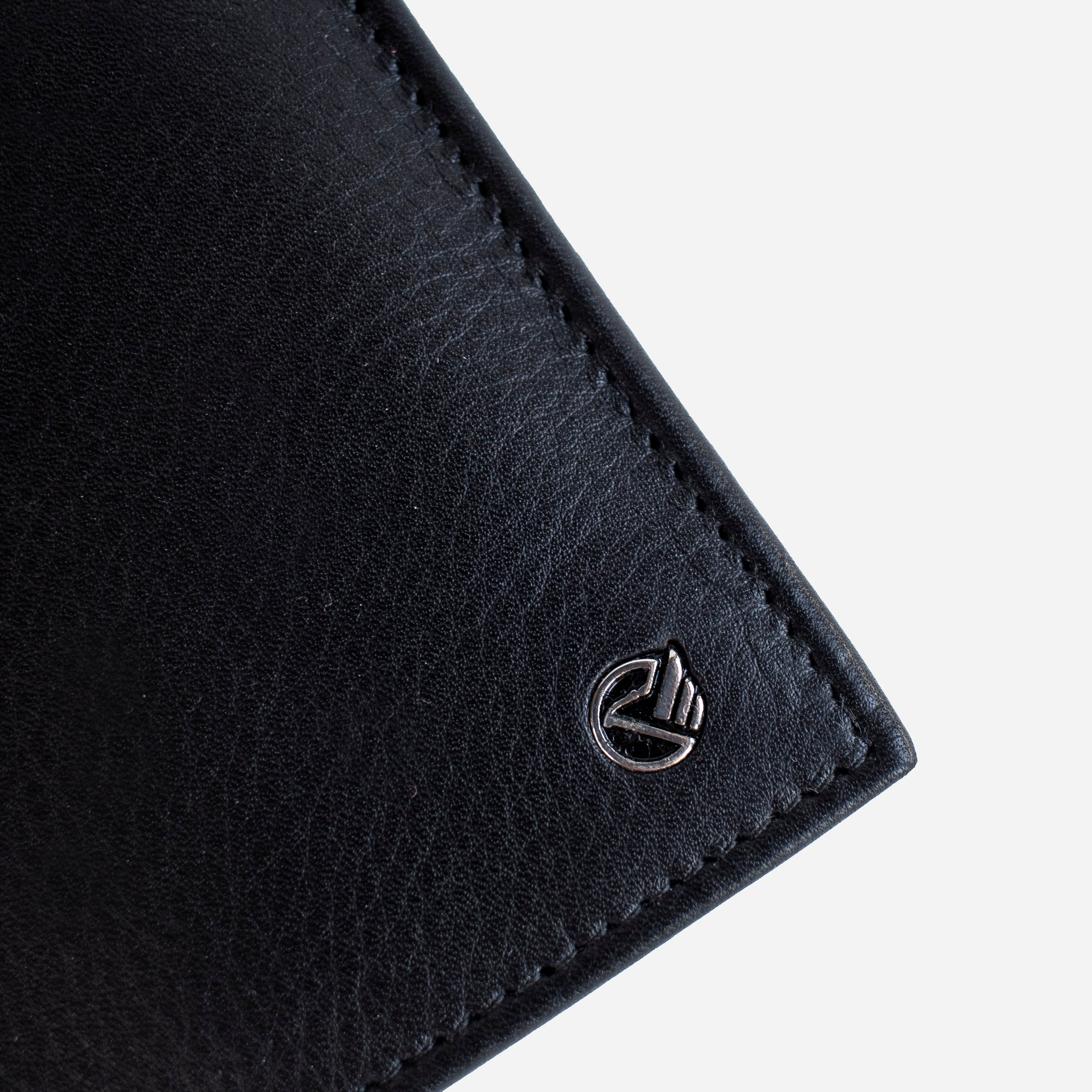 Kingston - Men's Vertical Trifold Wallet (Cow Nappa) | Eminent